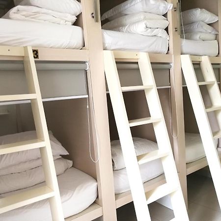 Homiestay Jakarta Ngoại thất bức ảnh