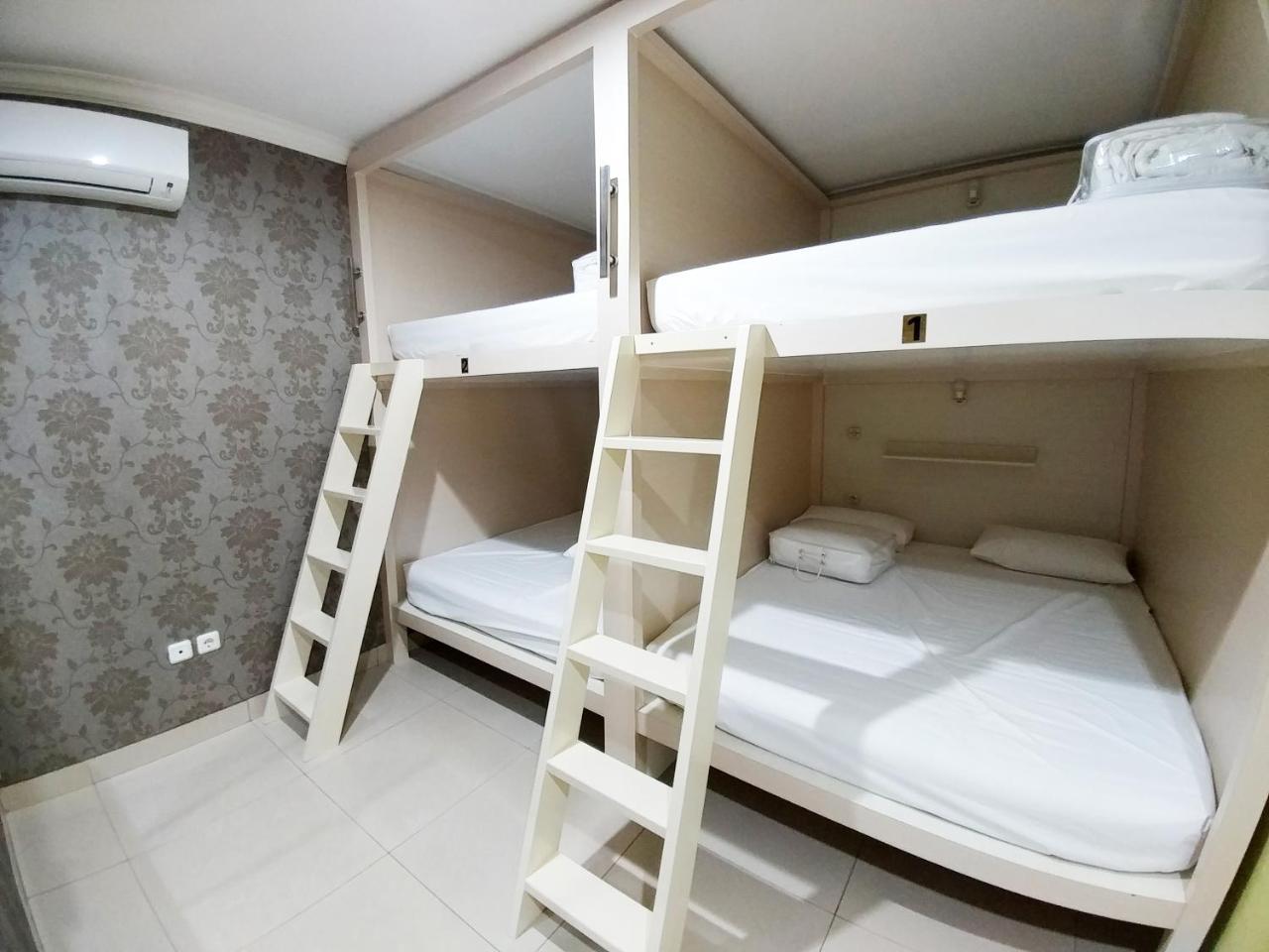 Homiestay Jakarta Ngoại thất bức ảnh