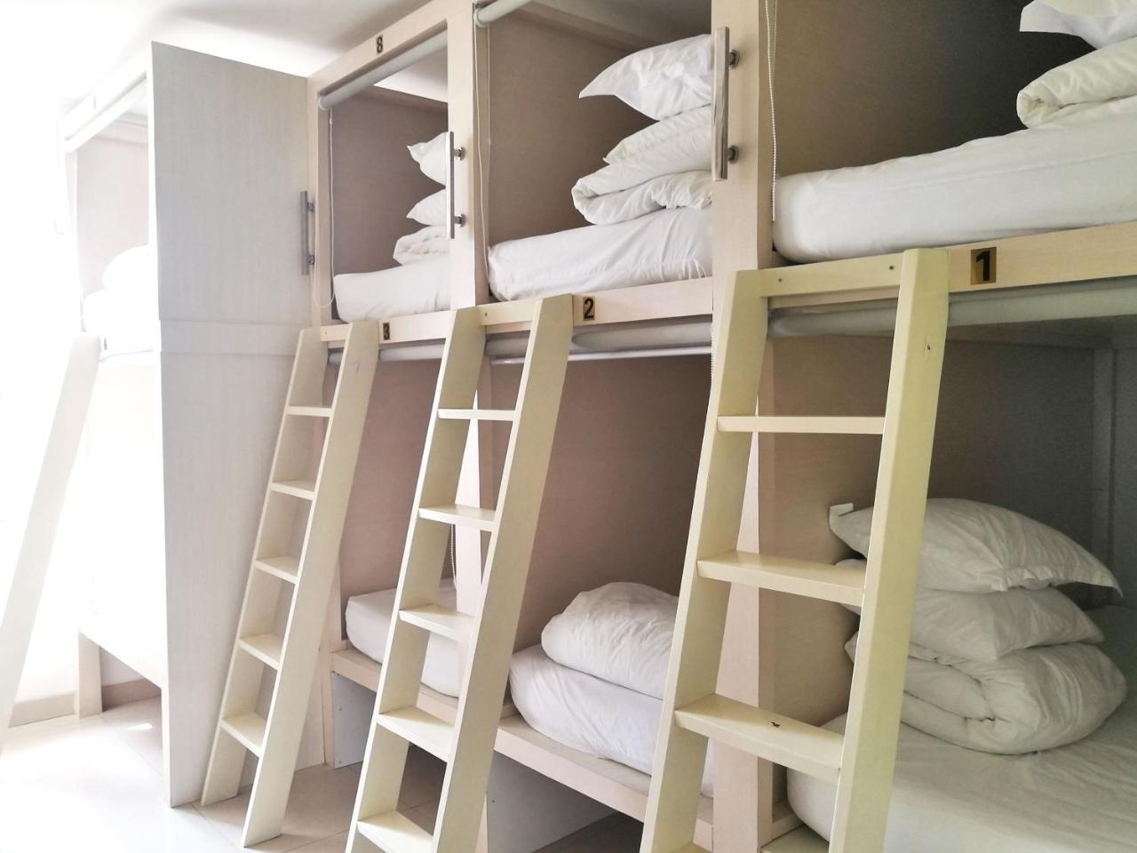 Homiestay Jakarta Ngoại thất bức ảnh