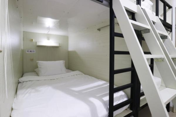 Homiestay Jakarta Ngoại thất bức ảnh