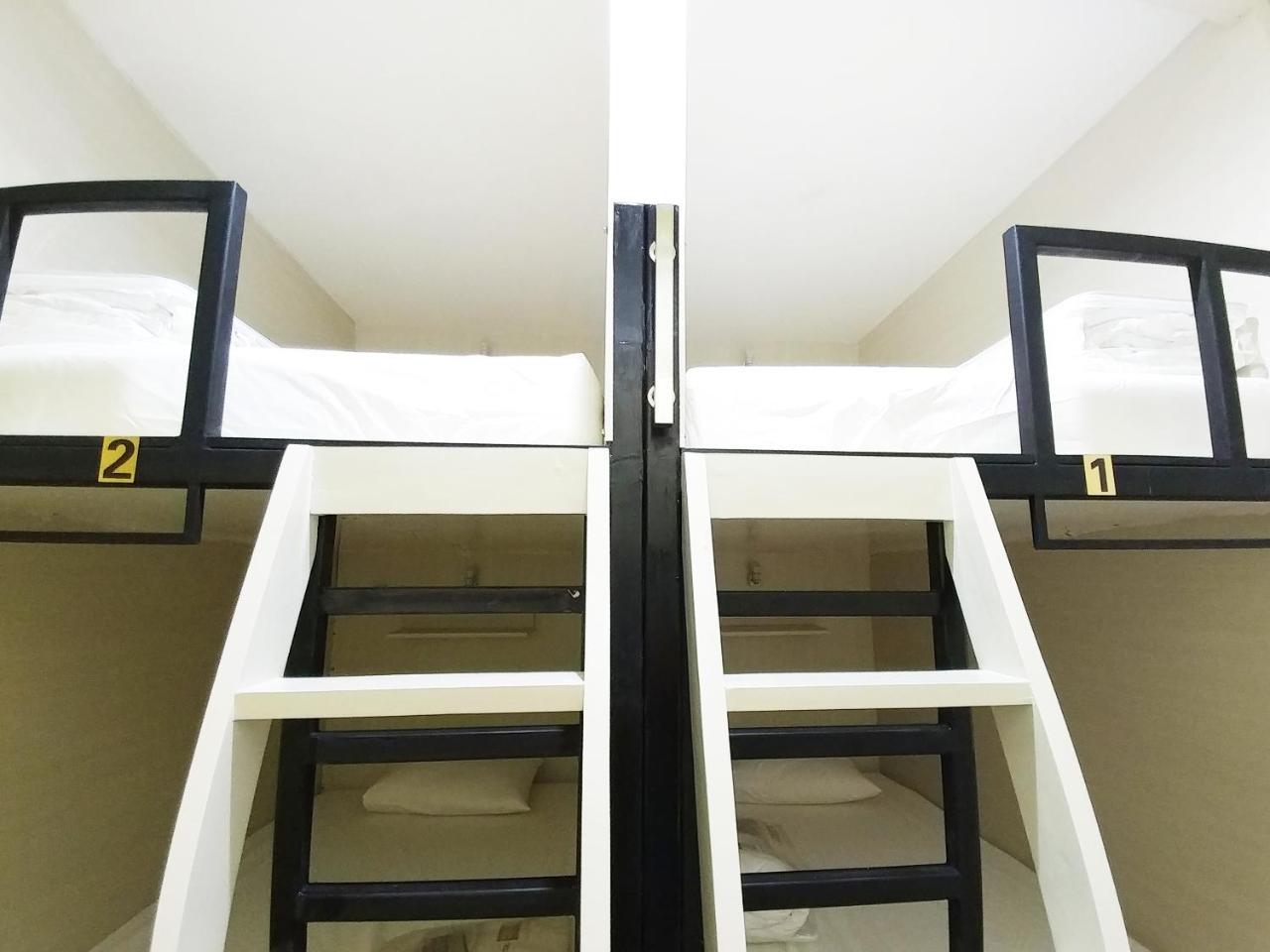 Homiestay Jakarta Ngoại thất bức ảnh