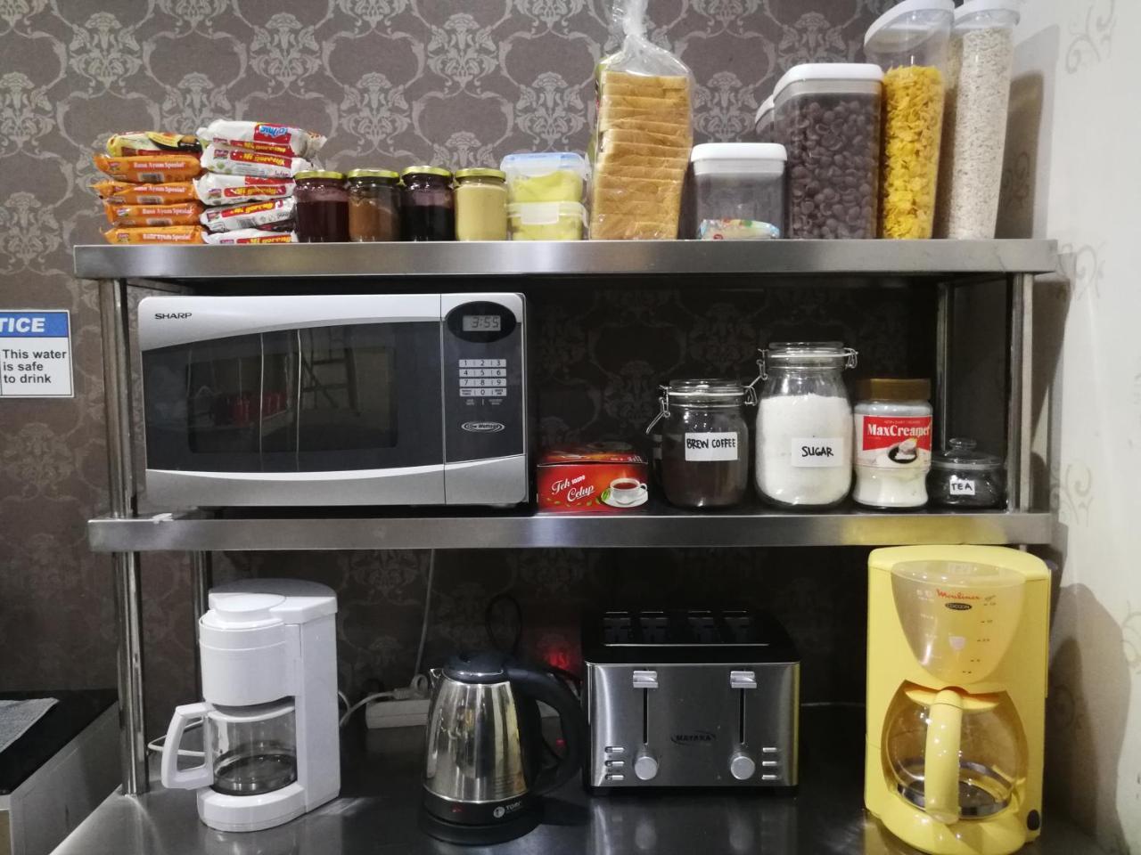Homiestay Jakarta Ngoại thất bức ảnh